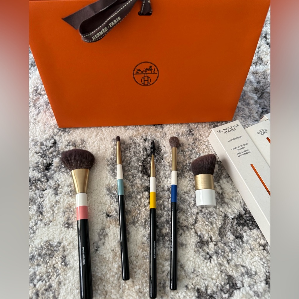 Hermes Makeup Brushes & Tools Set - Black, Blue, Pink